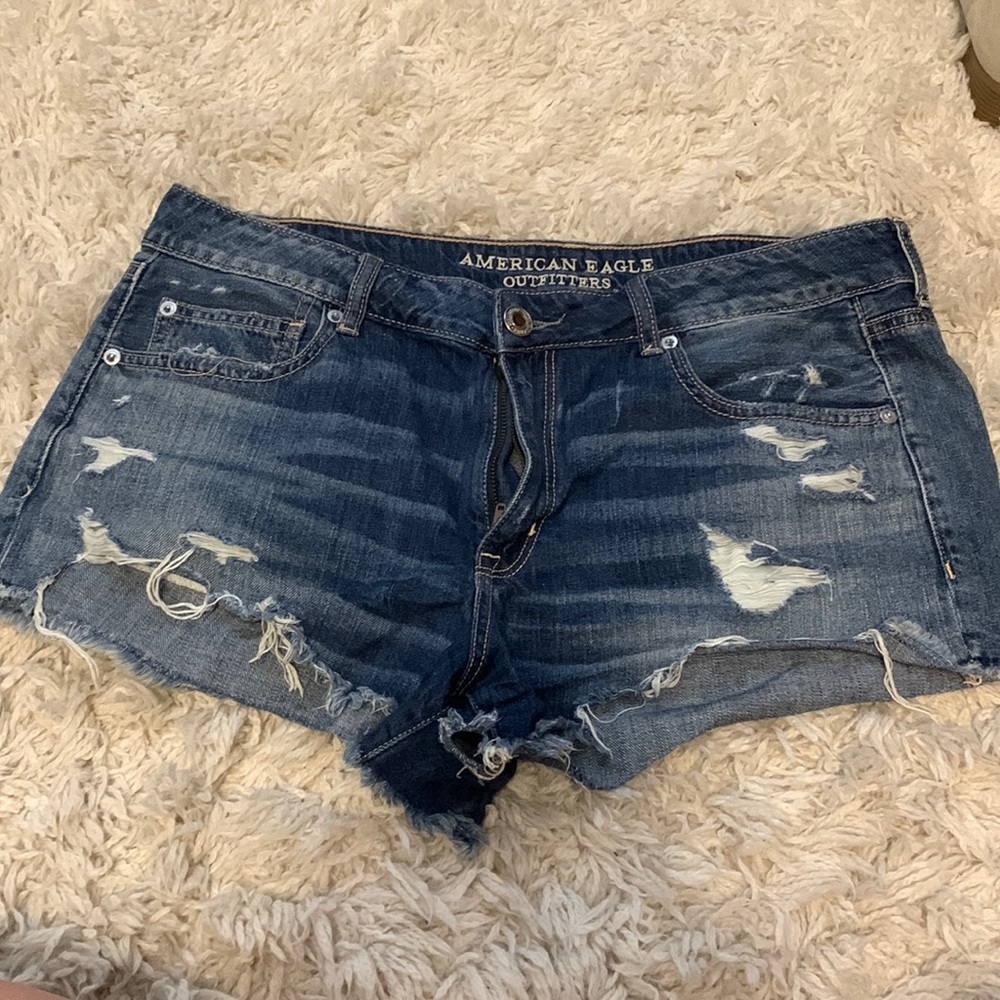 AE slouchy shortie